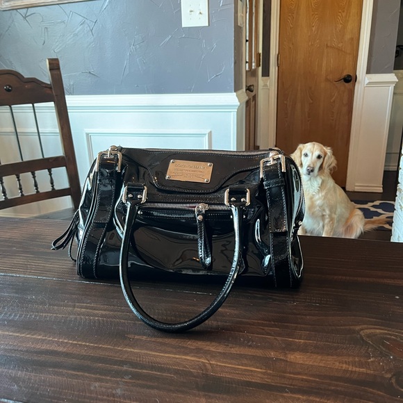 Black Dolce Gabbana Miss Patent leather purse. Barely used no longer need. - Picture 3 of 6